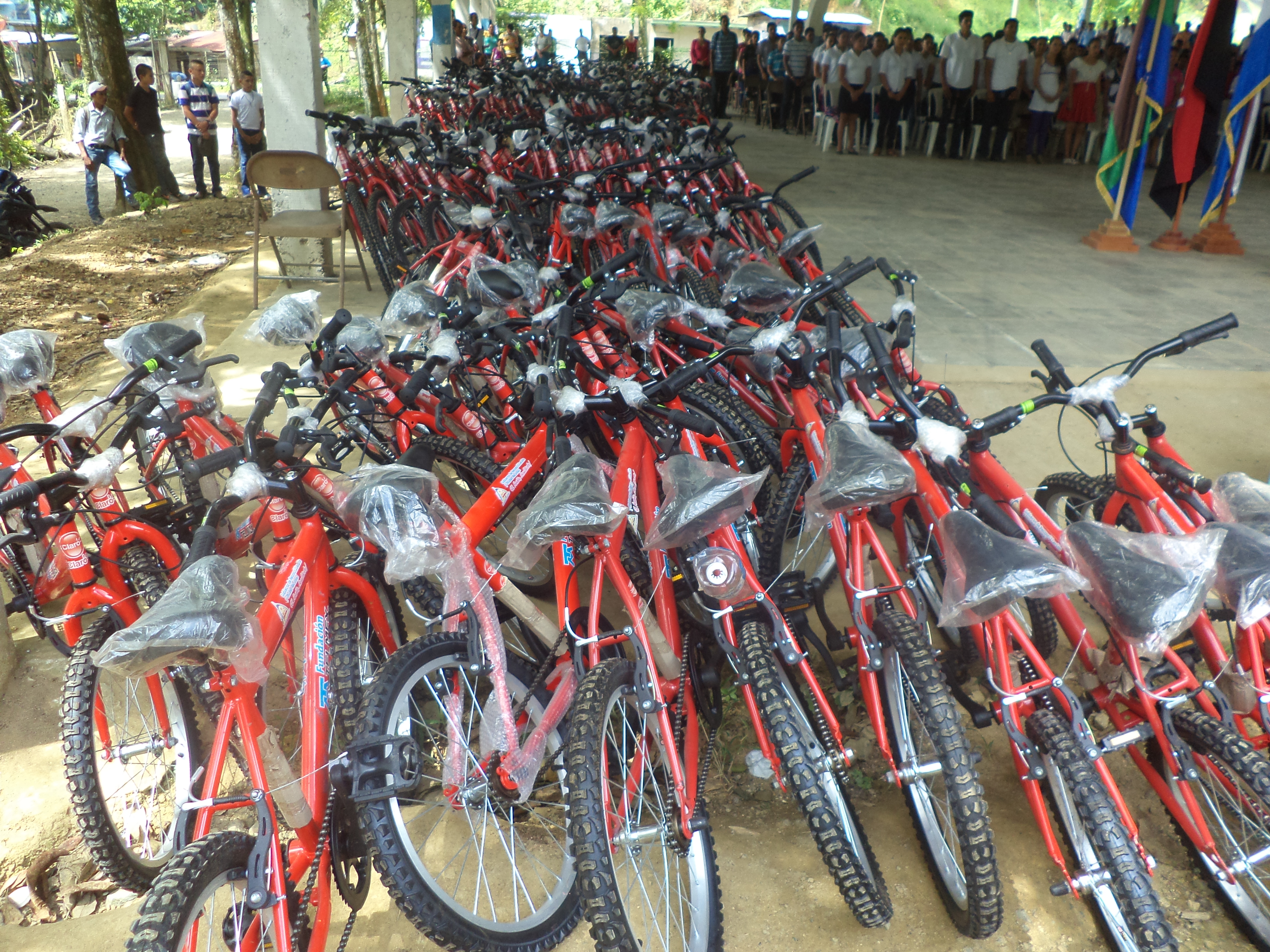 En el Caribe Norte fueron entregadas un total de 644 bicicletas, de ellas 231 en Puerto Cabezas y 413 en los municipios del Triángulo Minero.