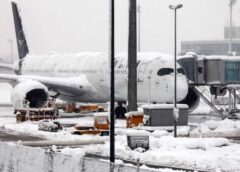 Cientos de vuelos suspendidos por fuertes nevadas en Europa