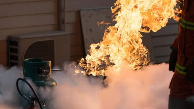 Adolescente y niño de 5 años sufren graves quemaduras por una fuga de gas en Jinotega