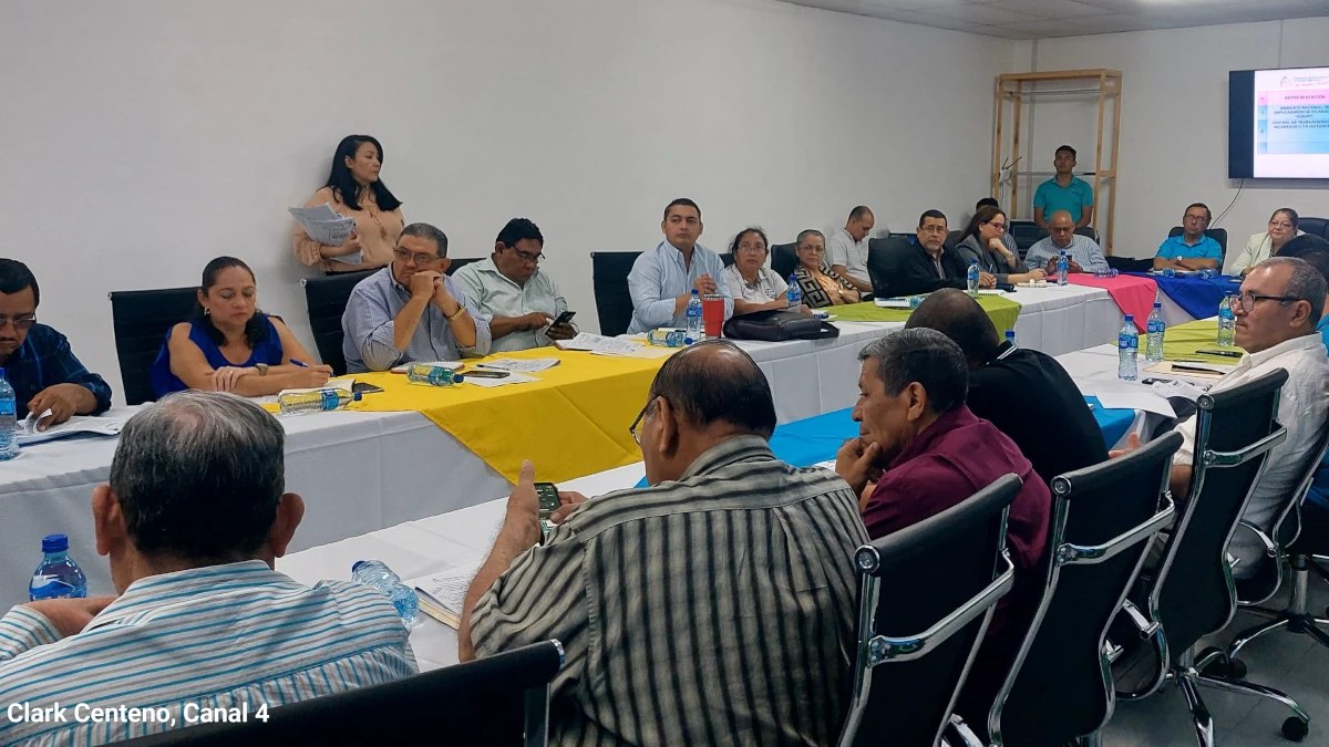 Avanza la discusión sobre el Salario Mínimo 2025