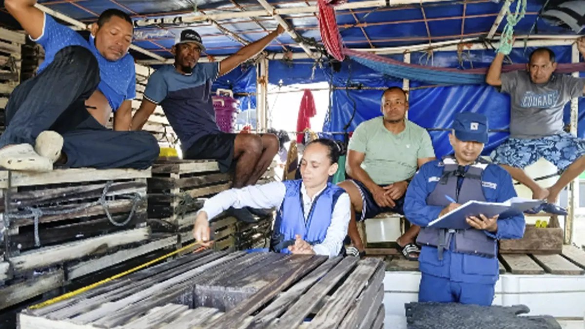 INPESCA refuerza preparativos para la veda de langosta del Caribe