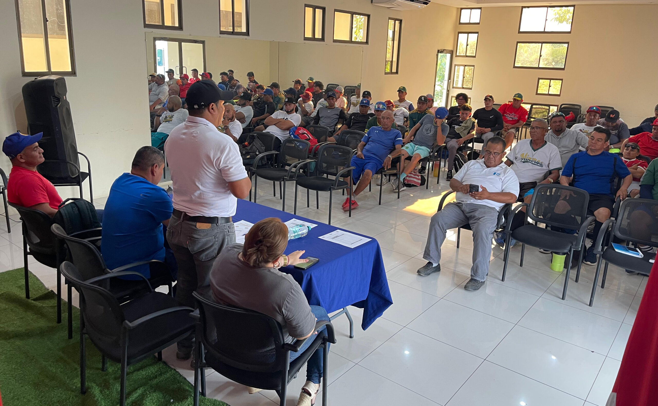 Mineros del Caribe dejan su casa con la esperanza de hacer historia en este 2025