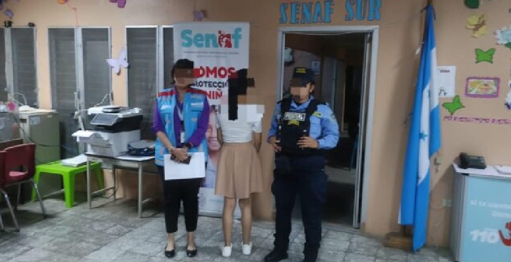 Adolescente nicaragüense es rescatada en frontera entre Honduras y El Salvador tras intentar viajar sola a Guatemala