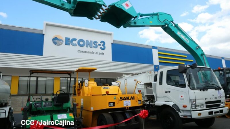 Gobierno de Japón dona equipos pesados para mejorar la red vial de Nicaragua