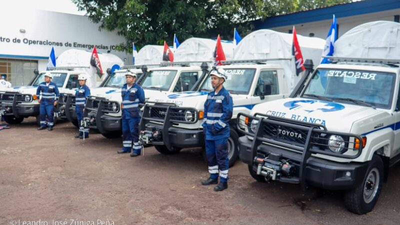Gobierno Sandinista entrega siete camionetas de rescate a filiales de la Cruz Blanca