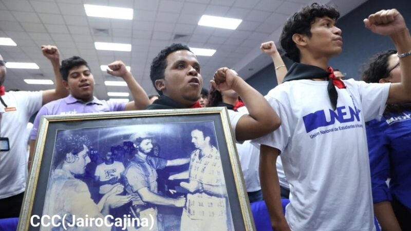 Comunidad universitaria rinde homenaje al legado de Marlon Zelaya