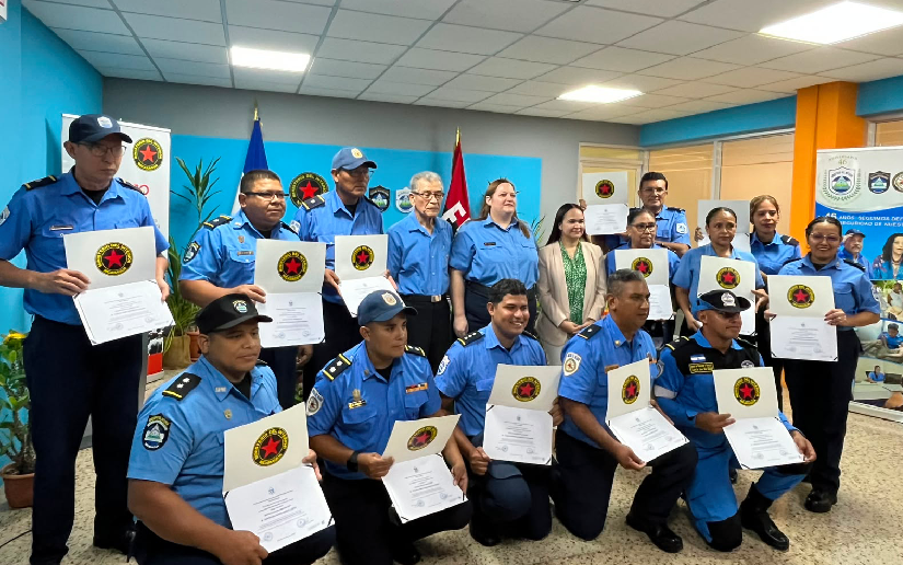 Ministerio del Interior certifica a docentes con experiencias educativas virtuales