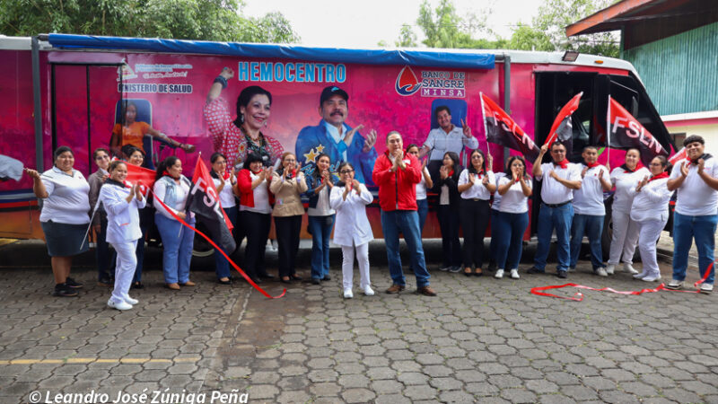 Gobierno sandinista entrega hemocentro móvil para mejorar condiciones a donantes de sangre