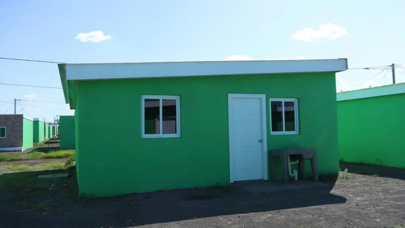 Entregan primeras 100 viviendas en residenciales Las Madres y Nicaragua